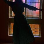 Upasana Rai Instagram - When silhouette can show dance form . #silhouette #dancereels #trendingnow #trendingsongs #trendingreels #trendingaudio #dance #dancechallenge #upasanarc #upasana #instagood #instagram #instadaily #instalike