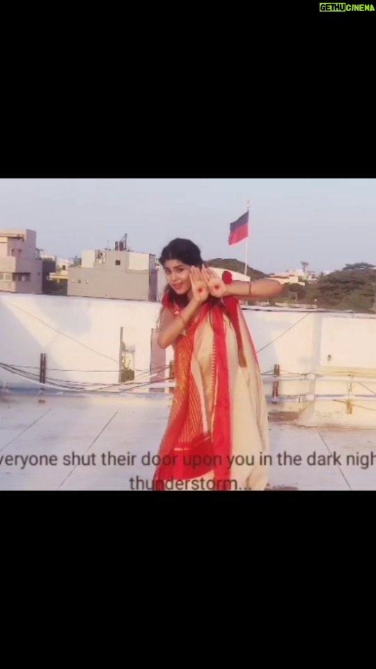 Upasana Rai Instagram - SUBHO NABO BARSHO.. HAPPY BENGAL NEW YEAR.. . Bringing back memories of dancing to the most popular Rabindra Sangeet (Bengali). . #bengaligirl #bengalinewyear #bengaliactress #bengali #subhonoboborsho #upasana #upasanarc #throwback #ethnicwear #indiangirl #dance #dancereels #dancechallenge