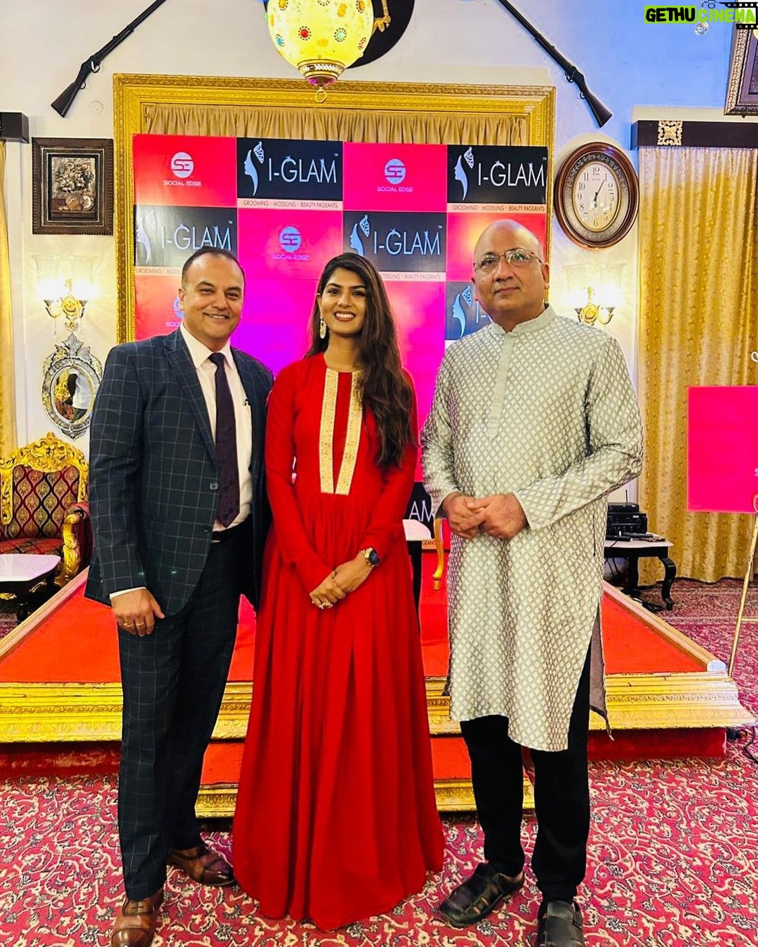 Upasana Rai Instagram - Every smile you share and every act of compassion you extend have the power to transform someone's world. . Event : launch @socialedgee Pc: @rajviews . #launch #event #upasanarc #upasana