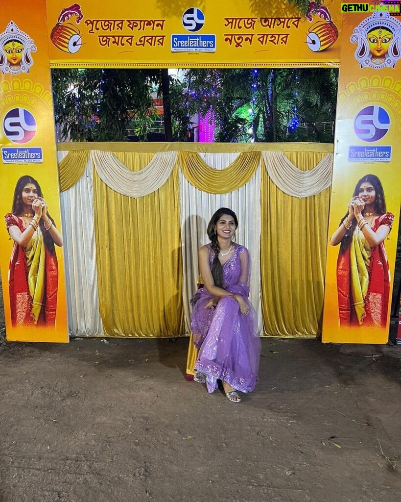 Upasana Rai Instagram - Purple dones the day.. #astami #evening . #astamilook #upasana #upasanarc #purple #festivewear #festivecollection #indianwear #sareelove #sareelover #sareefashion #saree