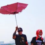 Upi Avianto Instagram - Saking minimnya foto shooting yang gue miliki, gue repost foto ini aja. Karena foto ini yang paling real mewakili keadaan gue di belakang layar tiap bikin film 😅. Sutradara foto sama kamera itu mainstream banget. Foto sama payung ambrol baru kelas! Sutradaranya gembel payungnya ambrol, mantab! 😎👌😁. Selamat hari film nasional to all my fellow filmmakers, producers, artists, dan penonton setia film Indonesia!