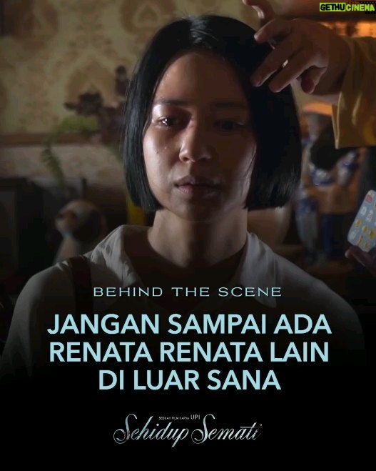 Upi Avianto Instagram - @laurabas berharap film SEHIDUP SEMATI bisa membuka ruang-ruang diskusi untuk penonton, sehingga jangan sampai ada wanita seperti Renata di luar sana. Ajak teman-teman kamu nonton SEHIDUP SEMATI hari ini di Bioskop. Beli tiketnya sekarang! @sehidupsematifilm #SehidupSemati