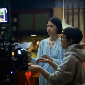 Upi Avianto Instagram - Behind the scene dari seuprit foto behind the scene yang gue punya selama shooting Sehidup Semati 🤣. Punya 5 biji foto behind the scene udah lumayanlah 😅.