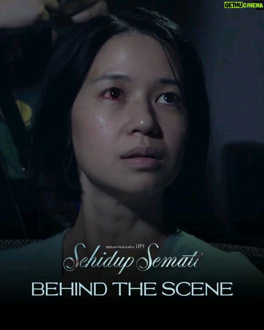 Upi Avianto Instagram - Behind The Scene pembuatan film SEHIDUP SEMATI yang penuh perjuangan. Dedikasi dari sutradara, cast & juga kru yang terlibat dalam pembuatan film ini sangat luar biasa. @upirocks sebagai sutradara berharap penonton bisa melihat makna dari film ini lebih dalam lagi. Tonton SEHIDUP SEMATI hari ini di Bioskop. Beli tiketnya sekarang! @sehidupsematifilm #sehidupsematic