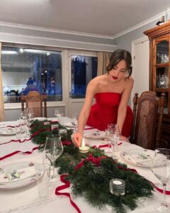 Urassaya Sperbund Instagram - Merry Christmas from us ka 🎄♥️✨💕