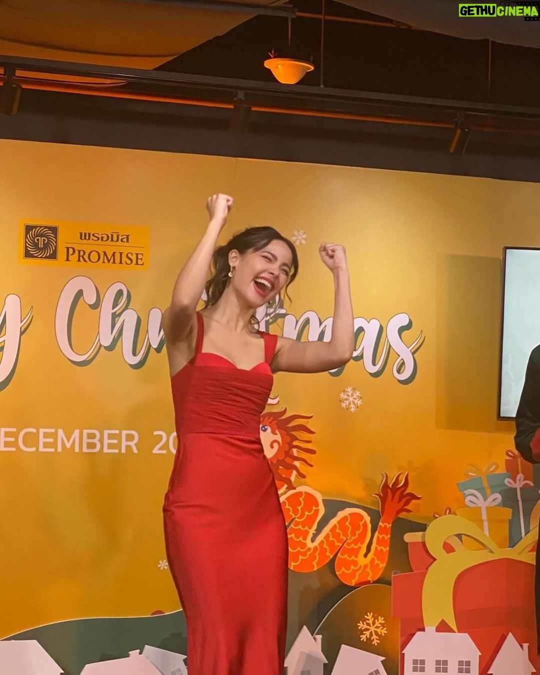 Urassaya Sperbund Instagram - ðPromise Christmas Party ð āļāļąāļāļāļīāļāļāļĢāļĢāļĄ Party āļāļĩāđāļŠāļāļļāļ āđāļĨāļ°āļāļāļāļļāđāļāļŠāļļāļāđ ð #āļāļĢāļāļĄāļīāļŠāđāļāļĩāļĒāļāļāđāļēāļāļāļļāļāļāļļāļāļāđāļēāļ§āđāļāļīāļ