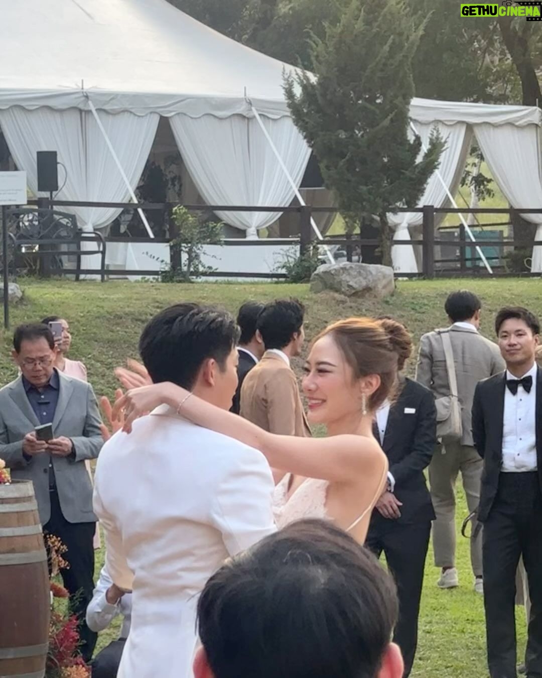 Urassaya Sperbund Instagram - Beautiful beautiful wedding with my person @tibbiee 💕 so very happy for you @nattynantanat and @mannyyy.l