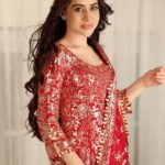 Urfi Javed Instagram – Outfit @abujanisandeepkhosla
This Georgeous wig is from @nishhair