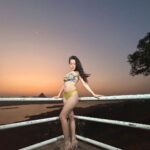 Urfi Javed Instagram – The view 🫠
📸 @sk_.click 
Hair @manishamhatre_29 
Assisted by @pallavi.sakhare.581 @rakhilangade