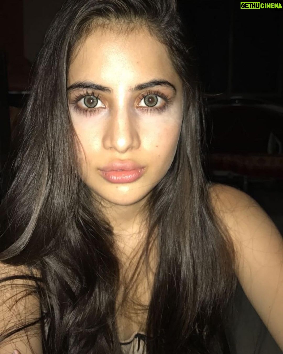 Urfi Javed Instagram - Just clarifying to these pictures are from 2016-2017 , not current Sharing with you all my lip filler journey I’ve been getting lip fillers from the age of 18 , I didn’t have that much money back then but I always felt my lips were too thin and I wanted bigger fuller lips . I went to dermat deni we’re ready to do it for less and these were the results at times ! I had to get them dissolved and mind it it’s the most painful thing ever !! I’m not telling people to not get them but Infact what I’m trying to say is just be careful while getting fillers or Botox . I still very much have lip fillers just that I know what suits my face and I know now less is more . Encouraging everyone to throughly research before going to any doctor . I actually revvokend fillers to everyone , if you have some insecurities about your face or body instead of hating yourself or your face it’s just better to opt for fillers or surgeries but but but from a very good doctor only.