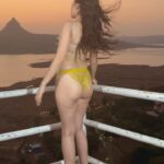 Urfi Javed Instagram – The view 🫠
📸 @sk_.click 
Hair @manishamhatre_29 
Assisted by @pallavi.sakhare.581 @rakhilangade