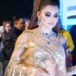 Urvashi Rautela Instagram - Going Places 💫 🌟 ☆ ☆ ☆ ☆ ☆ ☆ ☆ ☆ #love #UrvashiRautela #UR1
