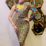 Urvashi Rautela Instagram - Launching something huge 💎 @chiselbymr @sakshistylingconcierge @rabans.in @oakpionpr ☆ ☆ ☆ ☆ ☆ ☆ ☆ ☆ ☆ ☆ ☆ ☆ ☆ ☆ ☆ ☆ #love #UR1 #reels #reelsinstagram #reelitfeelit #reelkarofeelkaro #reel #reelsvideo #reelsindia #actor #dance #girl #instagood #trending #India #instagram #india #humtohdeewane #elvishyadav #urvashirautela #yaseerdesai #elvisharmy #pink #kathak