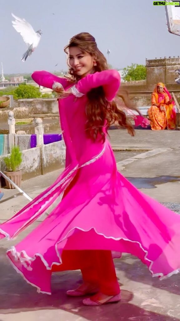 Urvashi Rautela Instagram - May God bless everyone watching this video with the gift of true love 🩷🩷 #HumTohDeewane ❤️‍🩹❤️‍🩹 ☆ ☆ ☆ ☆ ☆ ☆ ☆ ☆ ☆ ☆ ☆ ☆ ☆ ☆ ☆ ☆ #love #UR1 #reels #reelsinstagram #reelitfeelit #reelkarofeelkaro #reel #reelsvideo #reelsindia #actor #dance #girl #instagood #trending #India #instagram #india #humtohdeewane #elvishyadav #urvashirautela #yaseerdesai #elvisharmy #pink #kathak Mandawa