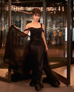 Urvashi Rautela Instagram - At Toronto International Film Festival for the Official Premiere of my upcoming film #DilHaiGray 🎥. Thank you @tiff_net 🖤Can’t wait to see and meet all my international fans, especially in Canada. So honoured 🖤

@reve_couturee
@sujayrphotography
@tiltintripod
@eternal_impressions_

☆

☆

☆

☆

☆

☆ 

☆

☆

  #love #UrvashiRautela #UR1 #cricket #CricketWorldCup #India #toronto #canada #tiff #torontointernationalfilmfestival