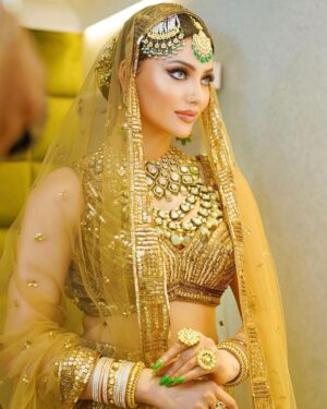 Urvashi Rautela Instagram - Shukriya 🌙 🌙 🌙 100 MILLION SOON 🌹❤️‍🔥❤️‍🩹
Oh Maahi Tere Deewane
Deewane Deewane Tere Hum Toh

☆

☆

☆

☆

☆

☆ 

☆

☆

  #love #UrvashiRautela #UR1 #humtohdeewane