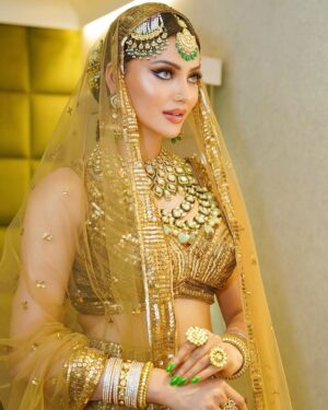 Urvashi Rautela Instagram - Shukriya 🌙 🌙 🌙 100 MILLION SOON 🌹❤️‍🔥❤️‍🩹
Oh Maahi Tere Deewane
Deewane Deewane Tere Hum Toh

☆

☆

☆

☆

☆

☆ 

☆

☆

  #love #UrvashiRautela #UR1 #humtohdeewane