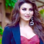 Urvashi Rautela Instagram - Tag that AASHIQ ♥️🌹 ☆ ☆ ☆ ☆ ☆ ☆ ☆ ☆ ☆ ☆ ☆ ☆ ☆ ☆ ☆ ☆ #love #UR1 #reels #reelsinstagram #reelitfeelit #reelkarofeelkaro #reel #reelsvideo #reelsindia #actor #dance #girl #instagood #trending #India #instagram #india #urvashirautela #pink #kathak #india #cricket #parisfashionweek #red #bollywood #newyear #birthday