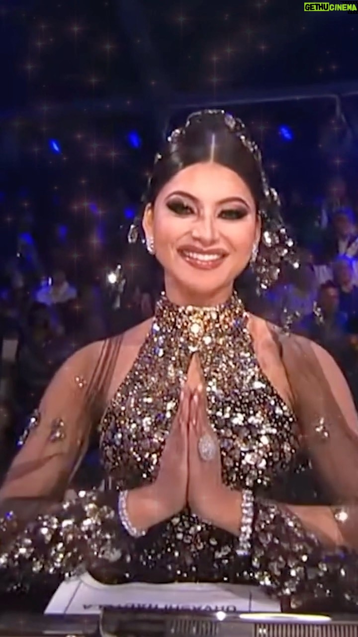 Urvashi Rautela Instagram - Her journey began with a dream and a crown. Urvashi Rautela, our shining star, has shown what it takes to turn dreams into reality. π Watch her success story and get ready to pen your own. LIVA Miss Diva 2023 is calling. Will you answer?π― Apply now! Link in Bioπ @urvashirautela @livafashionin #LIVAMissDiva2023 #LiveYourFlowNaturally #RegistrationsExtended #2ndChance #AllTheBest #ApplyNow #RoadToMissUniverse #RoadToMissSupranational