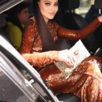 Urvashi Rautela Instagram - Paris Fashion Week 💎 ☆ ☆ ☆ ☆ ☆ ☆ ☆ ☆ #love #UrvashiRautela #UR1 #pfw #parisfashionweek Hôtel Plaza Athénée Paris