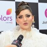 Urvashi Rautela Instagram - Thank you for the warm welcome & great memories 🇮🇳 🤍🏆 ☆ ☆ ☆ #love #UrvashiRautela #UR1 #reels #reelsinstagram #reelitfeelit #reelkarofeelkaro #reel #reelsvideo #reelsindia #actor #dance #girl #instagood #trending #India #instagram #india #cannes #cannesfilmfestival #amfar #iifa #pahadi #atlelierzuhra