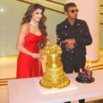 Urvashi Rautela Instagram - #Birthday #BirthdayGirl #24CARATREALGOLDCAKE 🌹❤️ BIRTHDAY CELEBRATIONS ON #LOVEDOSE 2 SETS. Thank you @yoyohoneysingh in the tapestry of my journey, your presence is woven with threads of gratitude. Your tireless efforts and genuine concern for me have crafted a brilliant chapter in my career. Words falter in capturing the depth of my emotions for you. ☆ ☆ ☆ ☆ ☆ ☆ ☆ ☆ #love #UrvashiRautela #UR1 #UR7 #happybirthday #birthday #yoyohoneysingh #yoyo #honeysingh ★ Happy Birthday to You ★