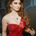 Urvashi Rautela Instagram - Name three traits you love about me, what would they be? ❤️❤️ @dlmayaofficial @junejasanchi @chandigarh.photography @jagdishjewellerschandigarh ☆ ☆ ☆ ☆ ☆ ☆ ☆ ☆ #love #UrvashiRautela #UR1 Mumbai, Maharashtra