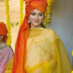 Urvashi Rautela Instagram - 🧡💛 #Day5 🏡 ☆ ☆ ☆ ☆ ☆ ☆ ☆ ☆ #love #UrvashiRautela #UR1 Juhu, Mumbai