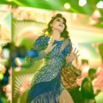 Urvashi Rautela Instagram - 💎💙 ASSAM 💙💎 performing here in this vibrant city & your love was insaneee 🧿 @bling_empiree @roshni0819 @style_by_pradnyaaaaa__ @sorayaajewels_ ☆ ☆ ☆ ☆ ☆ ☆ ☆ ☆ #love #UrvashiRautela #UR1 #dance Assam, India