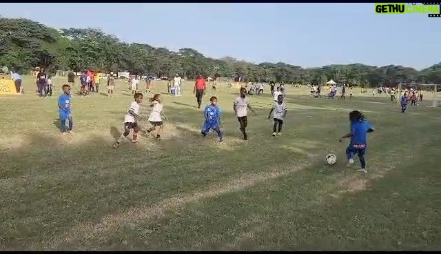 Usain Bolt Instagram - Donβt play with mi G left foot #godson #NJJ β½οΈπππΏππΏ