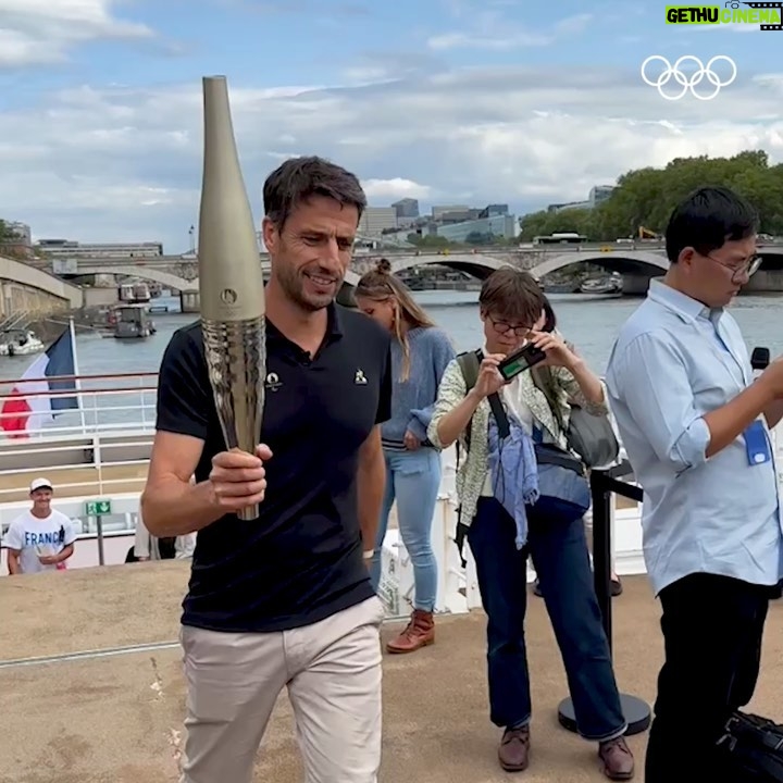 Usain Bolt Instagram - Unforgettable moments from an unforgettable day in Paris! 🎉 Witness the reveal of the #Paris2024 Olympic torch as @UsainBolt and 100 other French athletes sail aboard the iconic @EquipeFra team boat ⚡️🇫🇷
