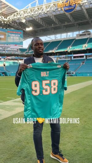 Usain Bolt Instagram - ⚡️x🐬