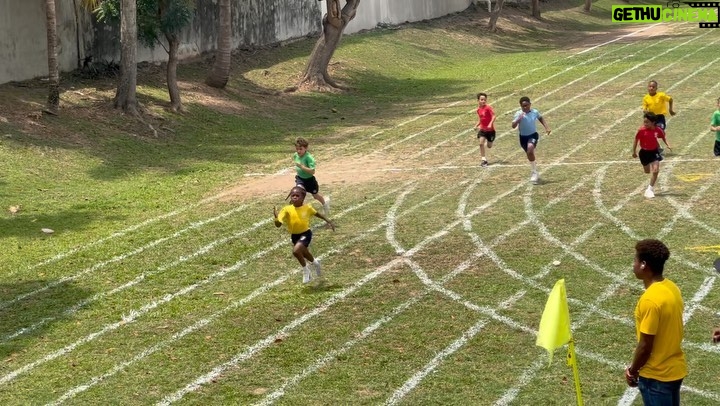 Usain Bolt Instagram - Quick foot #sportsday # ChampionBoy #godson #NJJ 🏆🥇🙌🏿