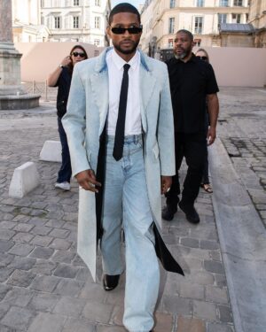Usher Instagram - A special thank you to @maisonvalentino and @pppiccioli for everything 🙏🏾