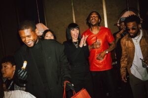 Usher Instagram - Sometimes I work so much, that I forget to sit back…smile…and celebrate through all that I do. Really just blessed to see another year and be celebrated by my friends, family, and fans! Happy birthday to me 🙏🏾