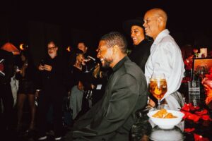 Usher Instagram - Sometimes I work so much, that I forget to sit back…smile…and celebrate through all that I do. Really just blessed to see another year and be celebrated by my friends, family, and fans! Happy birthday to me 🙏🏾