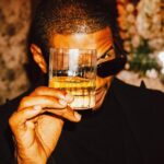Usher Instagram - Un Renoi Américain à Paris Paris, France