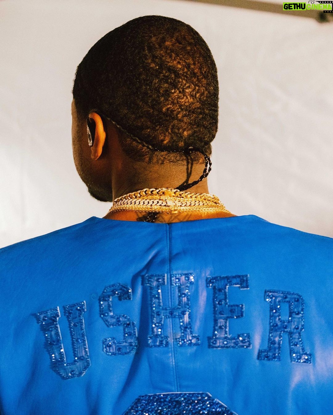 Usher Instagram - Special shout-out to the @dodgersfoundation for having me mannn…Congratulations on 10 years of doing inspiring work in the community of Los Angeles đŸ’™ #LADFGala #BiggerThanBaseball