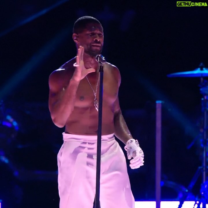 Usher Instagram - #COMINGHOME debuted at #1 on Top Album Sales Charts!!! 📈 PAST PRESENT FUTURE Tour tickets are damn near sold out!! Get that presale code 🎟️ Added in EU/UK to make sure U know I ain’t forget bout y’all!! 🫶🏾 And y’all got my “glitch” move aka ticking popping off on TikTok 😂 Love y’all mannn