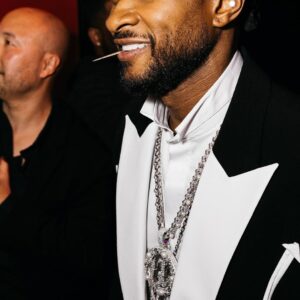 Usher Instagram - COMING HOME TO THE “A”. What an incredible honor to be recognized by the city that took me in and raised me into the man…the entertainer that I am today. To be able to come home and share how much Atlanta means to me is such a blessing. U have always shown me so much love; therefore, it’s only right I show it back!!! I brought the world to the A fasho. URSHER BABY 4L 🙏🏾🍑✌🏾 #COMINGHOME