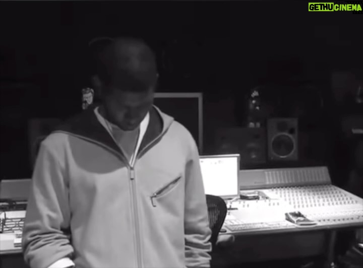Usher Instagram - It’s gon be music to your ears. #COMINGHOME