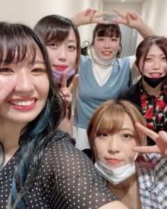 Utami Hayashishita Instagram - 3周年🌹 . デビュー . 四冠 . 新人賞受賞 . 欠場 . 桃AZ美 . AphroditE . 5STAR GR初優勝 . ワールドオブスターダム戴冠 . 大事な場所 . . . 4年目もよろしくね♛ . #STARDOM #QQ