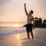 Uyan Tien Instagram - Bring back summer ！ 喜歡陽光的溫暖， 照在沙灘黃金的色調光線 #balitravel