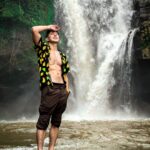 Uyan Tien Instagram – Bali Waterfall ! 
這地方蠻酷的，過去很方便，隔壁有酒吧夜店哈哈～ 真的就是在大自然裡，森林的市中心，開趴！
#峇里島 #balitravel Tegenungan Waterfall