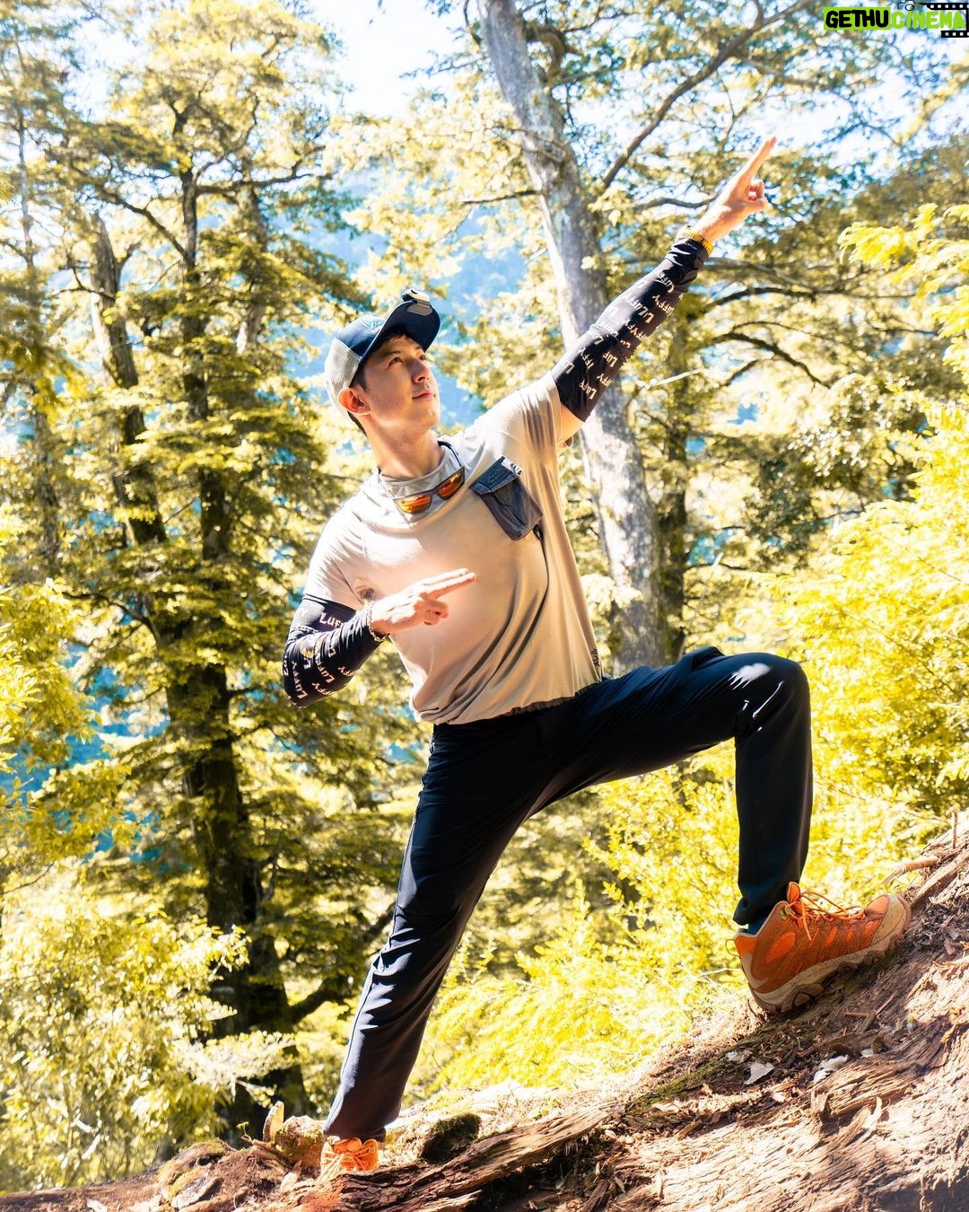 Uyan Tien Instagram - Back to the woods ! 真的很愛台灣的山景! 庫哈諾辛山