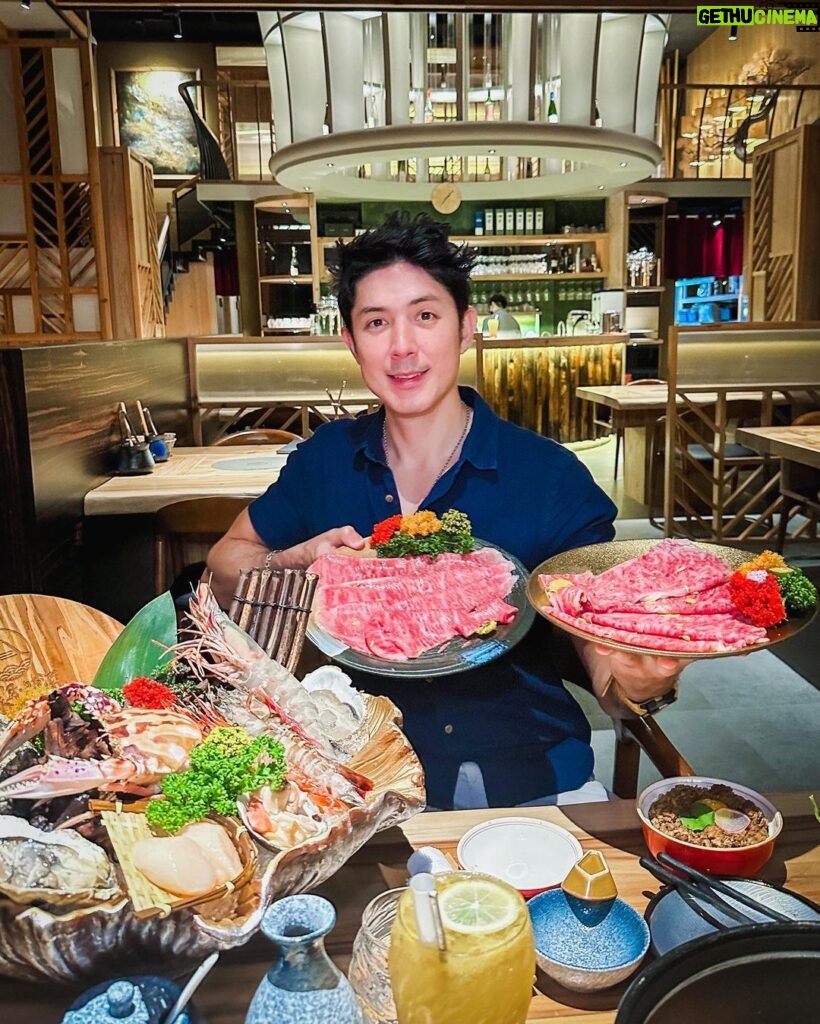 Uyan Tien Instagram - 減肥中可以吃肉吧🥩 😂🫶 你們吃火鍋最喜歡吃什麼？🍲 #美食 #火鍋