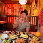 Uyan Tien Instagram - 好久沒來居酒屋吃個飯🏮！最近都在認真控制飲食，但一個禮拜內會抓一天讓自己吐一口氣來吃飽一點 xD 這蠻好吃的，還可以喝到飽！🍻 你們最喜歡吃什麼居酒屋菜？🍡 @an160471 🍺 激安の吉烹酒場（敦南三號店）