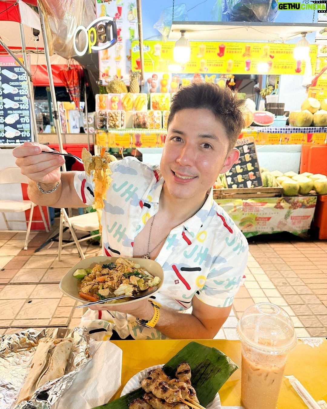 Uyan Tien Instagram - 泰國美食!普吉島我要吃到飽! 整個晚餐不到250台幣🤤🤤🤤 Thailand Phuket food!Yummy! Phuket, Thailand