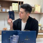 Uyan Tien Instagram - 在巴西長大的我，其實對雞精這個產品很陌生，我是來台灣之後才發現它的好處！ 今天就是要跟大家介紹在我心目中第一名的雞精 Shi's House 璽氏工坊 #煉雞精！ 有時候出外景特別累就會熱一包，或在健身房運動過度回家後一定要補充一包，減緩我強化訓練後肌肉酸痛的感覺😫 從包裝看得出來是高品質的產品，而且包裝好看就適合當什麼？ #伴手禮！ 不要一輩子買太陽餅送給外國朋友哈哈，可以對身體很好又有一點創意啦！ 而且 #璽氏煉雞精 很健康，特別香，非常好喝😋 還是第一個榮獲台中十大伴手禮首獎的雞精品牌👏👏👏 你放在冰箱，滿滿膠質”遇冷”會結涷！ 這樣才知道是最純正的雞精！ 豐富的蛋白質營養補給、BCAA減緩疲勞感 我現在都定期寄煉雞精給我媽媽 零脂肪、零膽固醇也不會擔心熱量高有負擔 這些效果都擠在一小包裡！你們還不喝嗎⁉️ 我送給我身邊的朋友也都開始喝😂 #ShisHouse #璽氏工坊 #雞精 #滴雞精 Taipei, Taiwan