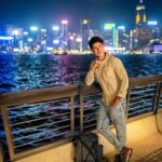 Uyan Tien Instagram - On my last trip, I took a transit point between Thailand and Taiwan in Hong Kong of 6 hours and decide to leave the airport for a quick walk ! This is what I shot ! 我從泰國回台灣的轉機在香港，我就快速離開機場走走，就拍到這幾張(⁎⁍̴̛ᴗ⁍̴̛⁎)拍的小船是不是很漂亮 ～ 香港的維多利亞港夜景！#hongkong #victoriaharbour #香港 #維多利亞港